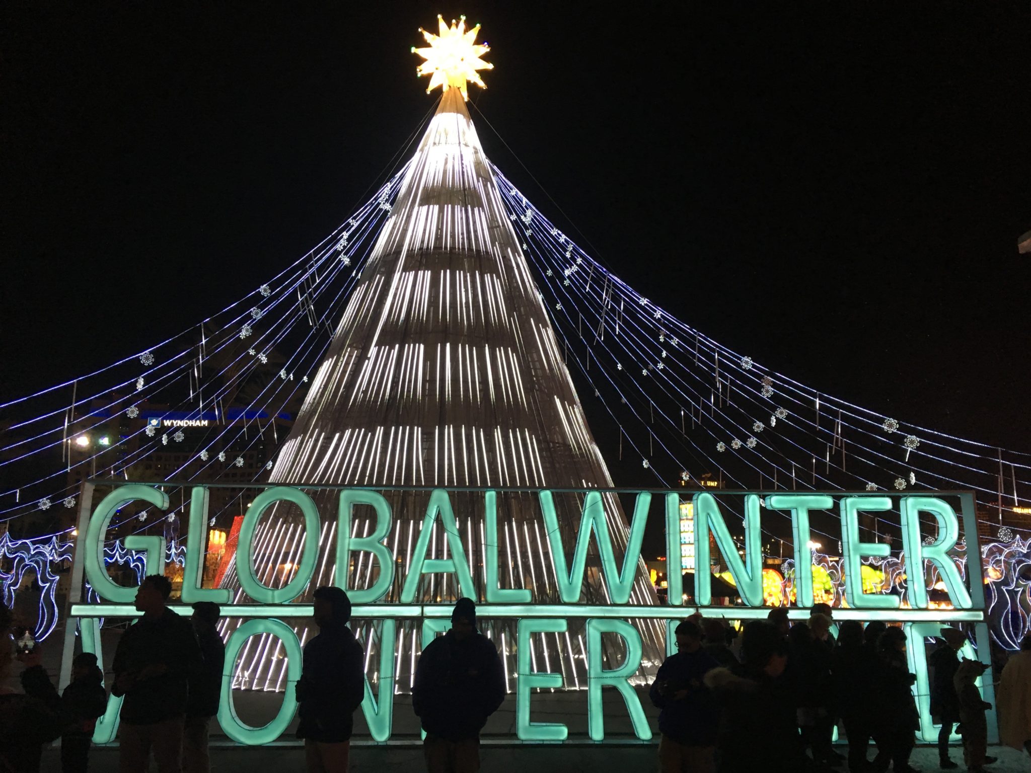 Visiting The Global Winter Wonderland (Las Vegas, NV) - Flying High On ...